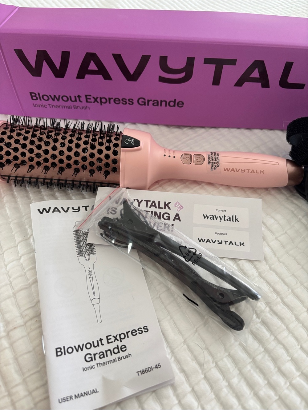 WAVYTALK Blowout Express Grande Ionic Thermal Brush - Pink